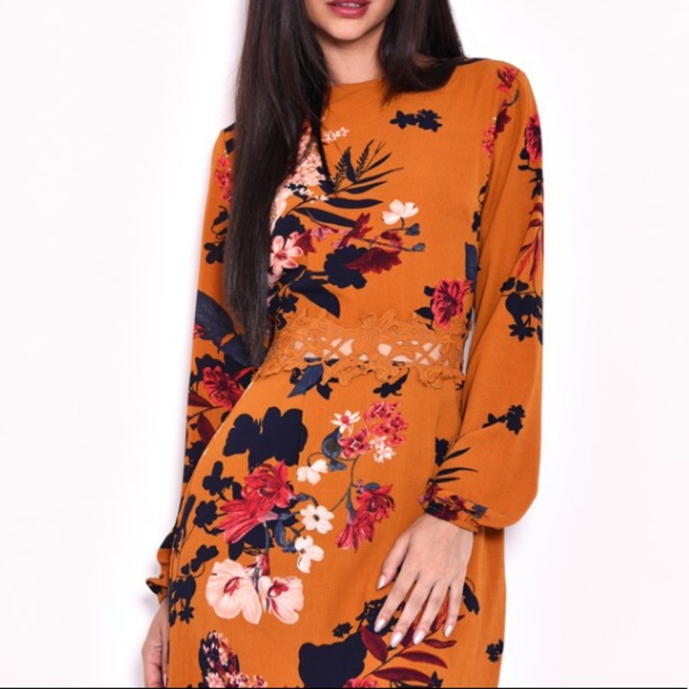 Boutique Long Sleeve Floral Print crochet dress